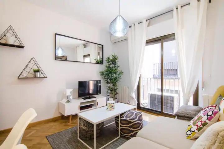 Bright & Spacious- City Center- 2Rooms-2Bathrooms Madrid Bagian luar foto