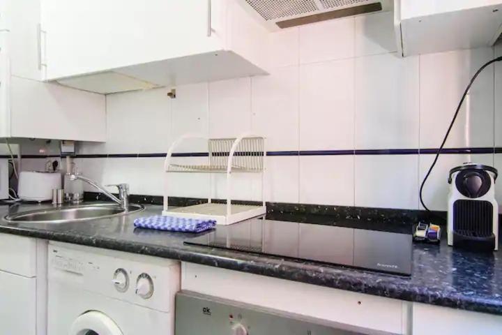 Bright & Spacious- City Center- 2Rooms-2Bathrooms Madrid Bagian luar foto