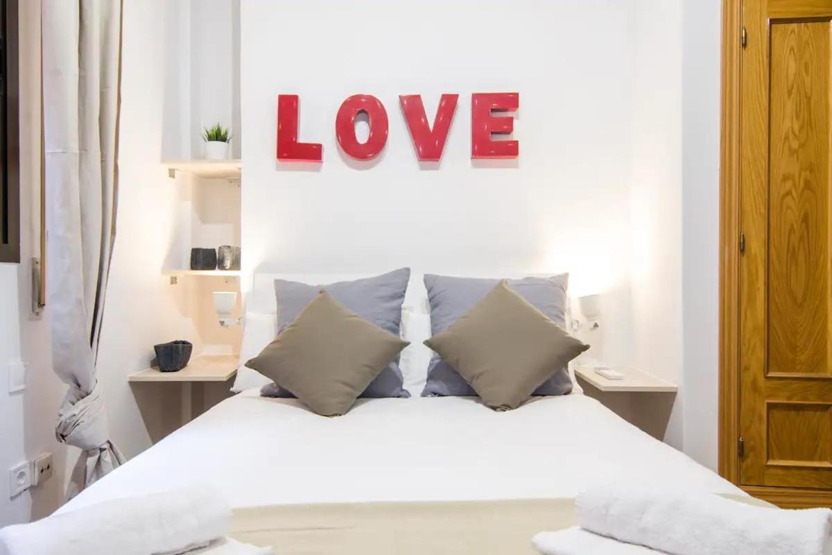 Bright & Spacious- City Center- 2Rooms-2Bathrooms Madrid Bagian luar foto