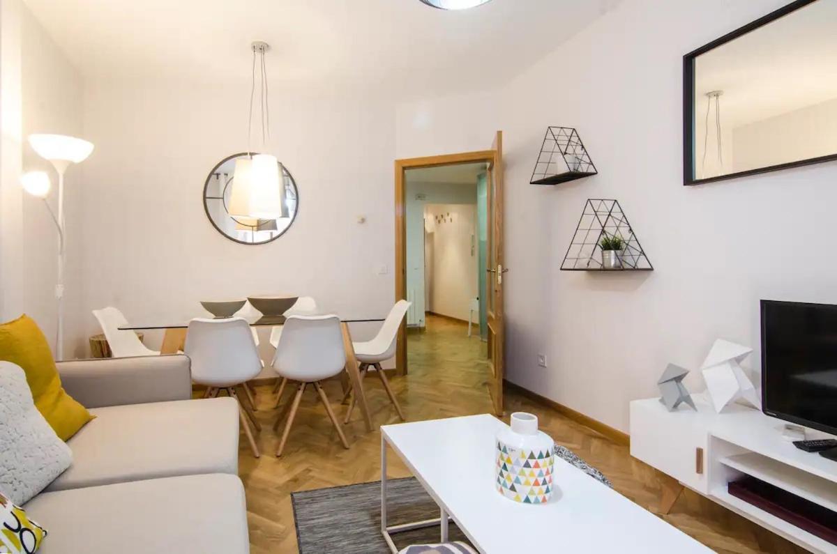 Bright & Spacious- City Center- 2Rooms-2Bathrooms Madrid Bagian luar foto